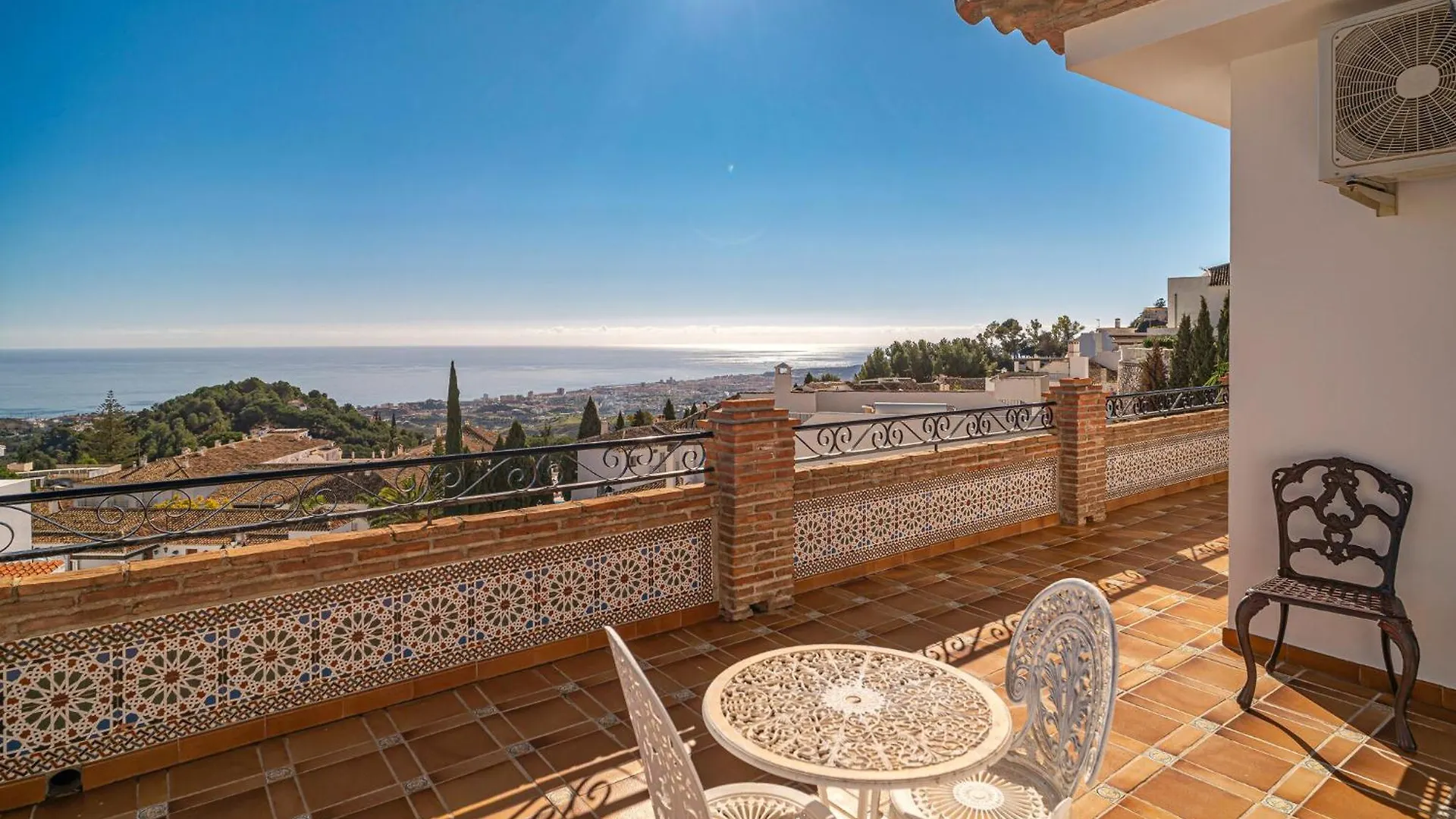 4 Bedroom Gorgeous Home In Mijas Holiday home