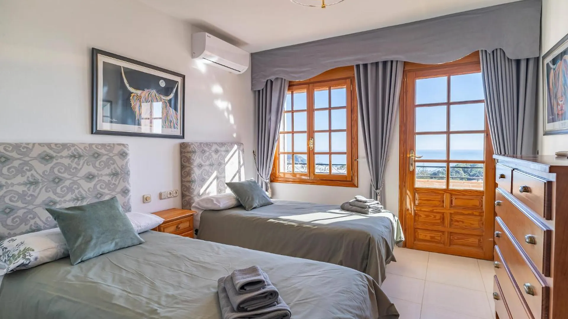 4 Bedroom Gorgeous Home In Mijas 0*,